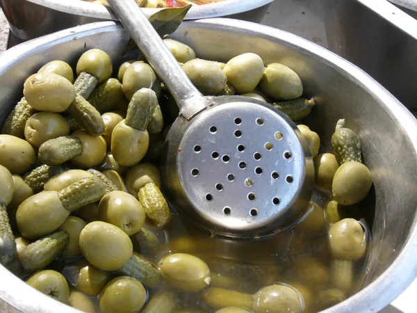 Green olives /cocktail/ — Zdjęcie stockowe