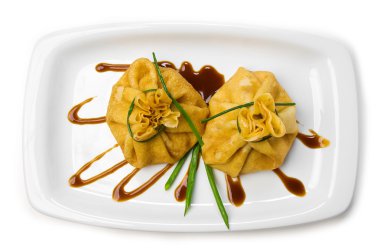 ekşi krema ile doldurulmuş krep