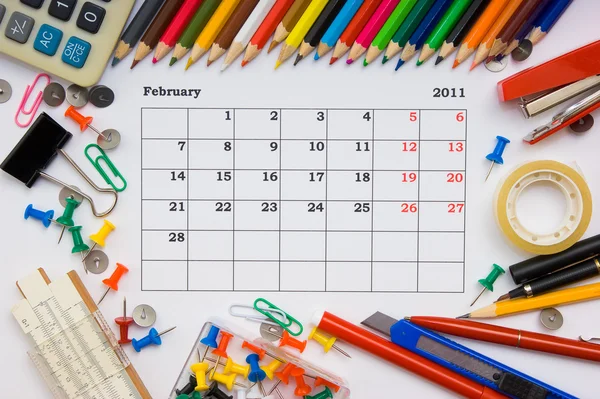Calendário mensal com escritório e papelaria para 2011 — Fotografia de Stock