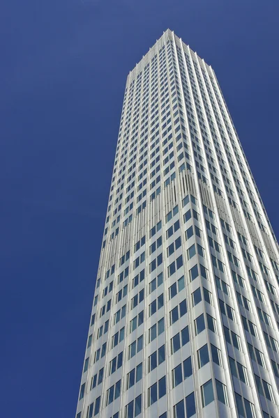 Башня ЕЦБ, Франкфурт-на-Майне — стоковое фото