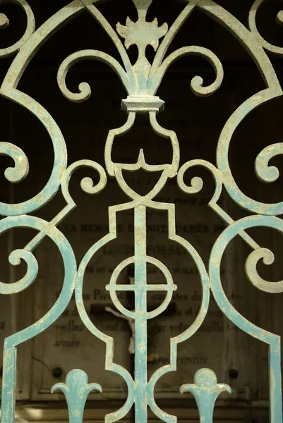Wraught żelazne drzwi, ładne, francuska Riwiera — Zdjęcie stockowe