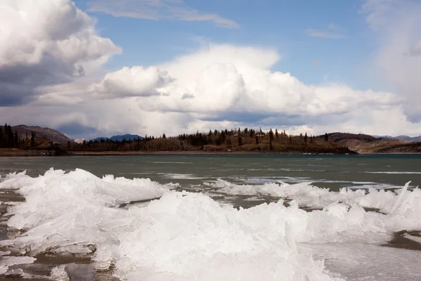 Buz kırılması — Stok fotoğraf