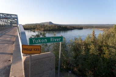 Yukon Nehri Köprüsü