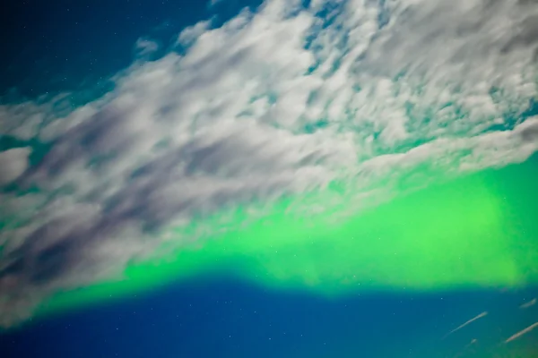 Aurora borealis (noorderlicht) weergeven — Stockfoto