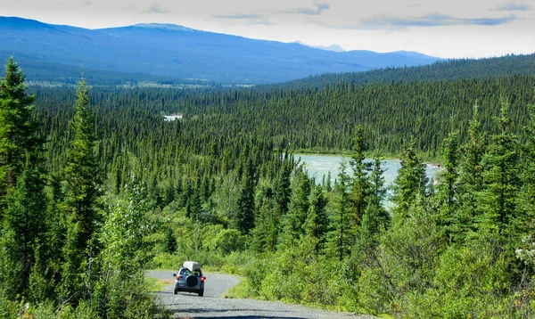 Norr canol road, yukon-territoriet, Kanada — Stockfoto