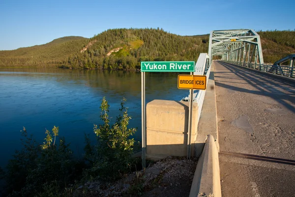 Γέφυρα του ποταμού Yukon — Φωτογραφία Αρχείου