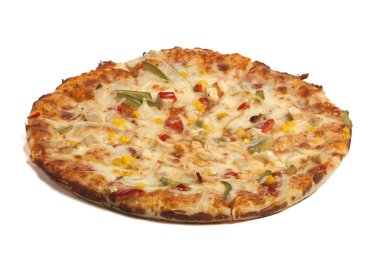 Barbekü tavuk ile baharatlı pizza