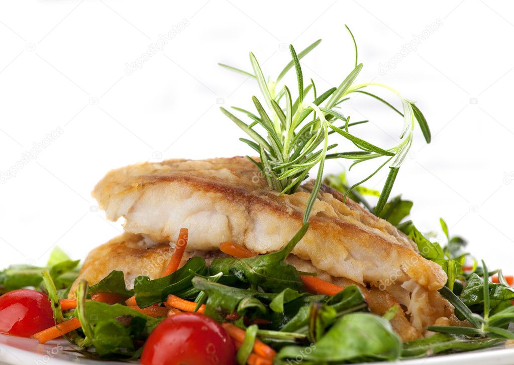 Fillet of white fish and vegetables