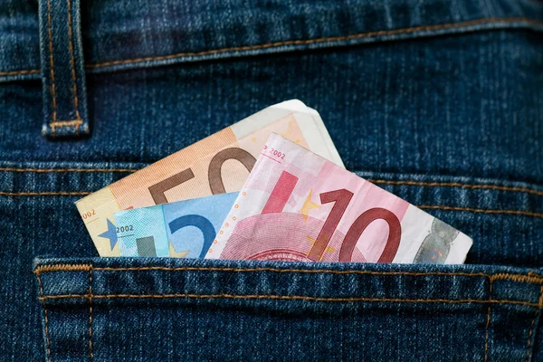 Dinheiro em Jeans — Fotografia de Stock
