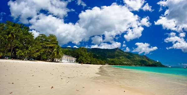 Panorama van een strand van droom — Stockfoto
