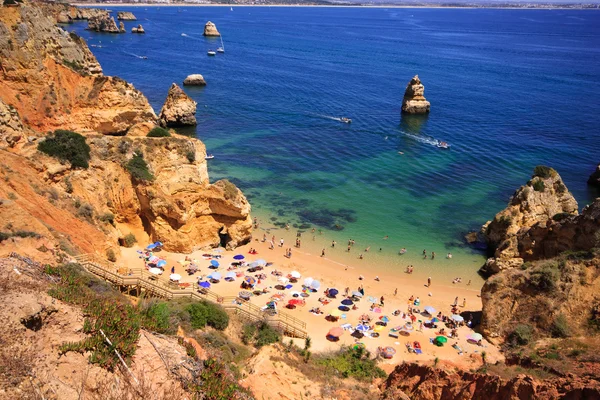 阿尔加维岩-在葡萄牙海岸 — 图库照片