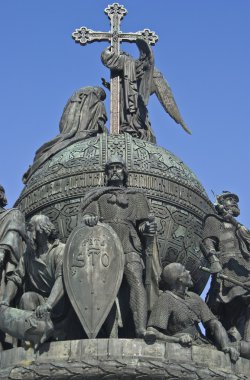 1000 Rusya'nın Anıtı