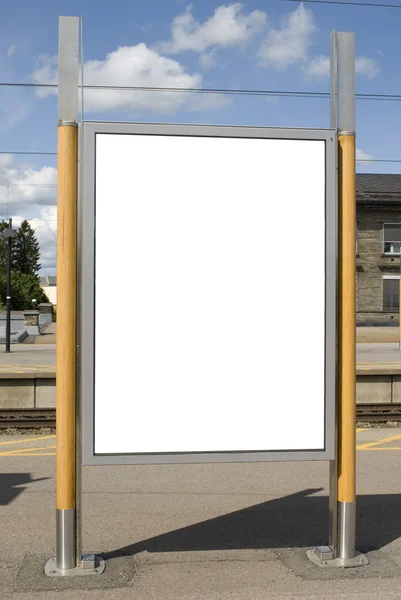 Tabellone per affissioni esterno vuoto — Foto Stock