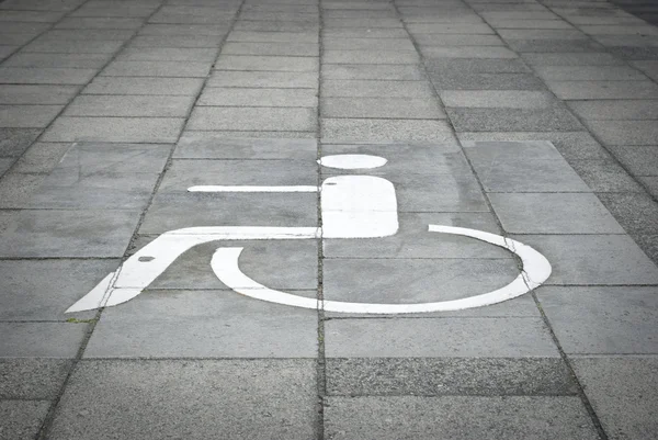 Disabled parking sign — Stock Photo, Image