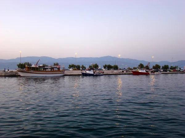 Boats in the Supetar port — Zdjęcie stockowe