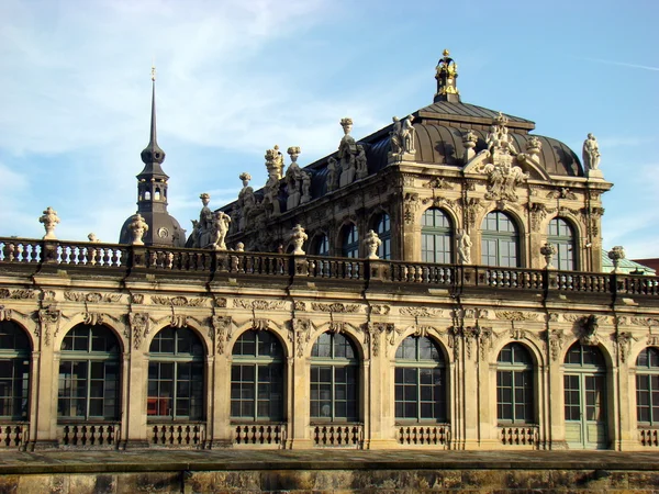 Zwinger är ett palats i dresden Stockfoto