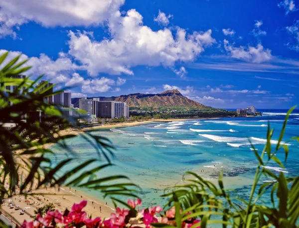 Praia de Waikiki e cabeça de diamante Fotografia De Stock