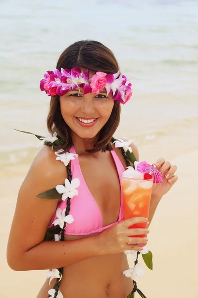 Beautiful Polynesian girl in bikini — Stock Photo, Image