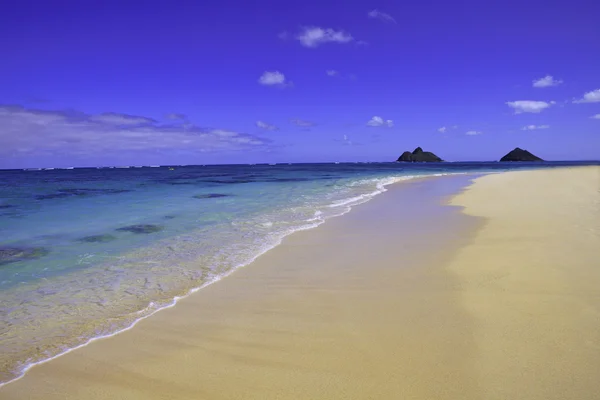 Praia de Lanikai em hawaii ao meio-dia — Fotografia de Stock