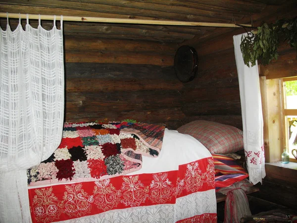 Antica camera da letto nella casa di contea — Foto Stock