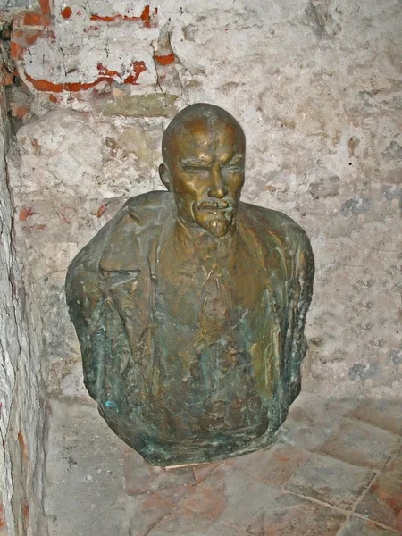 Rostige Lenin-Skulptur — Stockfoto
