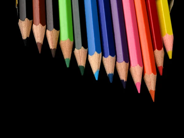 Barevné tužky v řadě — Stock fotografie