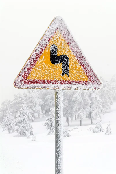 Karda yol işareti — Stok fotoğraf