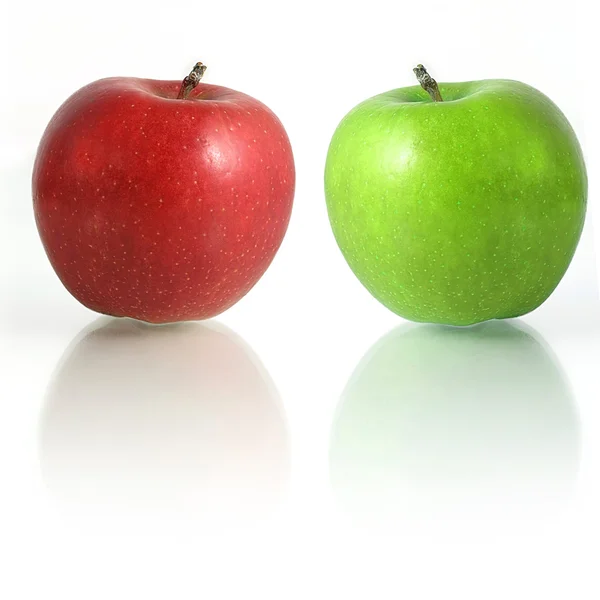 Röd gröna äpplen — Stockfoto