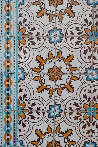 Azulejos tradicionales esmaltados portugueses —  Fotos de Stock