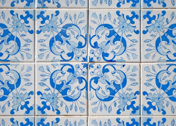 Azulejos tradicionais portugueses — Fotografia de Stock