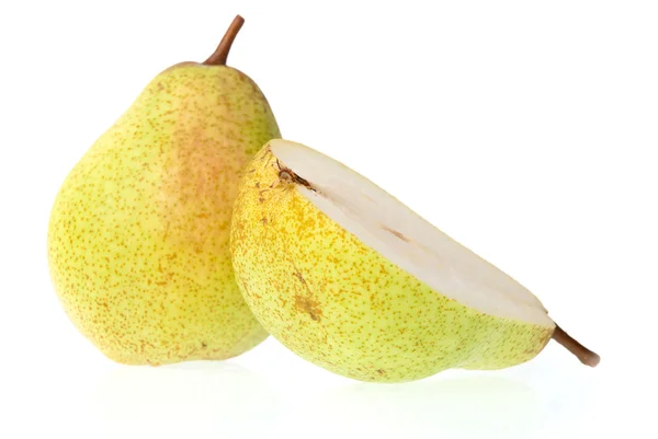 Whole and half pear — Stock Photo, Image