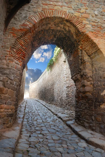 Passage in an ancient stronghold — Stock Photo, Image