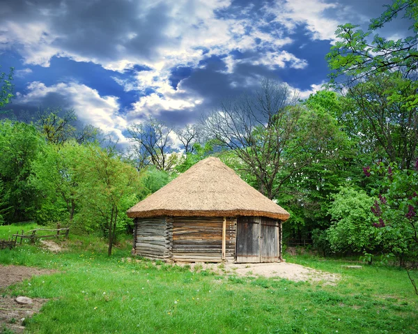 Cabin of poor peasant — Stock Photo, Image