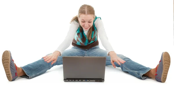 Estudante menina e laptop — Fotografia de Stock