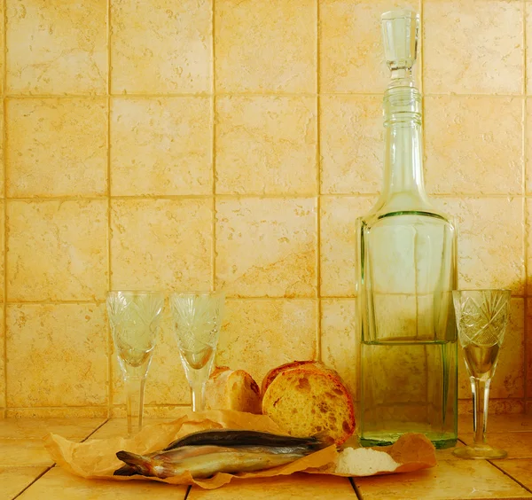 Garrafa, vinho, pão e sal — Fotografia de Stock