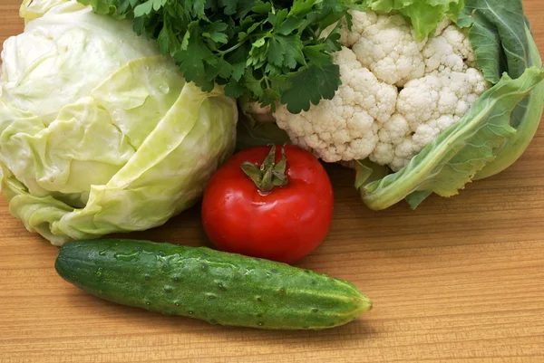 Smakelijk groenten eten — Stockfoto