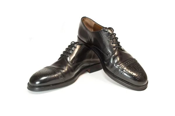 Czarne skórzane buty męskie. — Zdjęcie stockowe