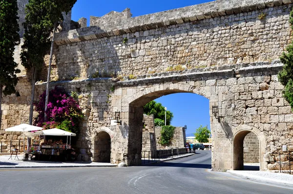 Rhodes cidade velha . Fotos De Bancos De Imagens Sem Royalties