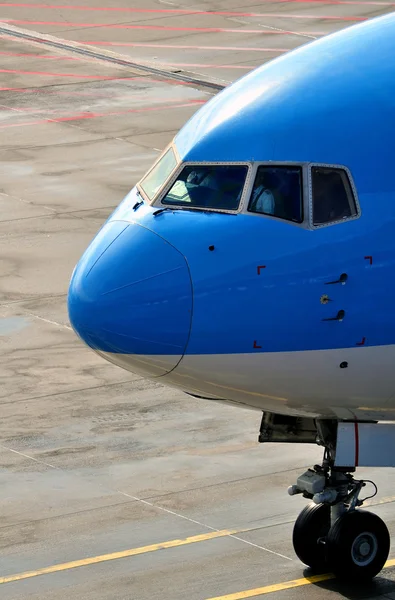 Avião de passageiros — Fotografia de Stock