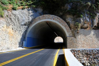 Mountain tunnel