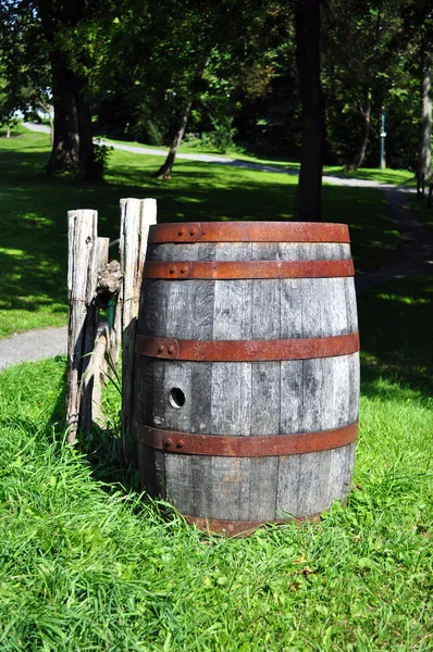 Old rusty barrel — Stock Photo, Image