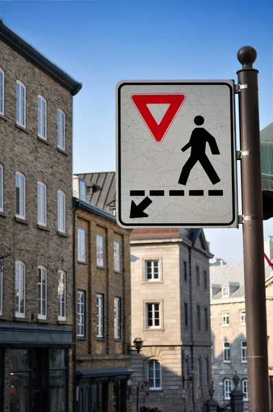 Fußgänger überqueren Schild. — Stockfoto