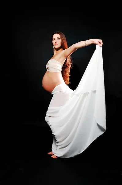 Velmi těhotná dívka — Stock fotografie