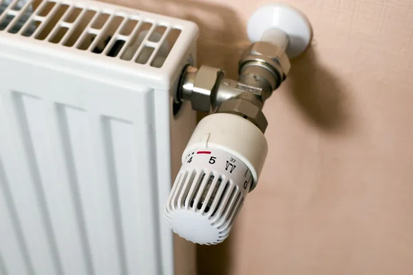 Heat regulator of radiator — Stock Photo, Image
