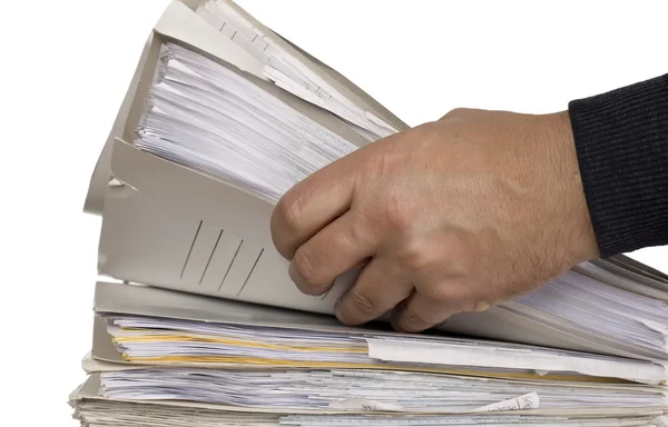 Homem está segurando bloco de documentos financeiros — Fotografia de Stock
