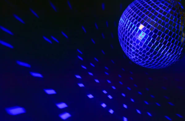 Disco bola con luces —  Fotos de Stock