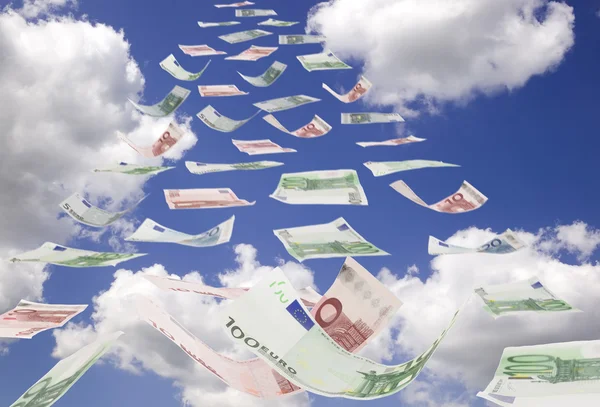 Himlen, moln och pengar väg till framgång — Stockfoto