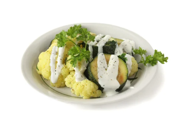 Тушеные овощи со сметаной — стоковое фото