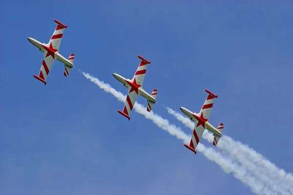 Drie jets in lijn op luchtshow — Stockfoto