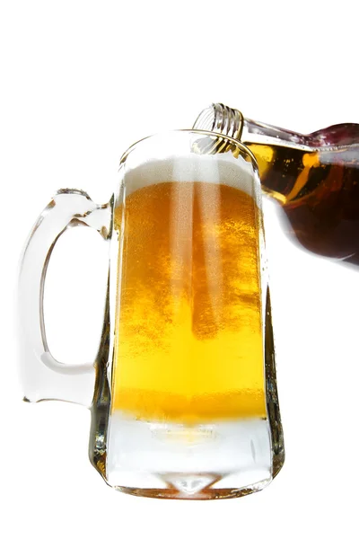 Bira dökmek — Stok fotoğraf
